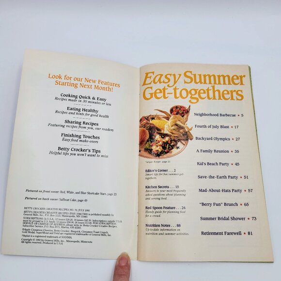 Betty Crocker 1992 Easy Summer Get-Togethers And 1990 Barbecue Lovers II Cookboo - Picture 6 of 9
